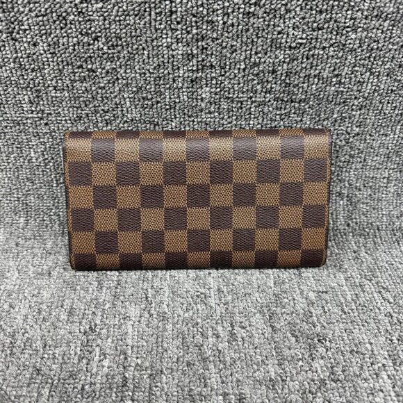 Louis Vuitton Leather Wallet 335-021425 - Picture 3 of 13